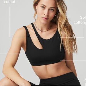 Alo Yoga Peak Sports Bra
